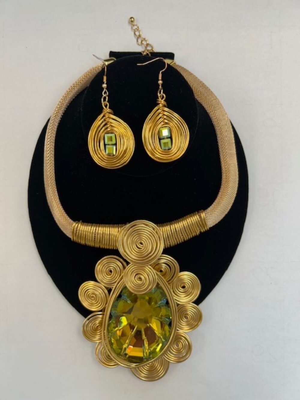 Gold Wire Statement Jewelry Set